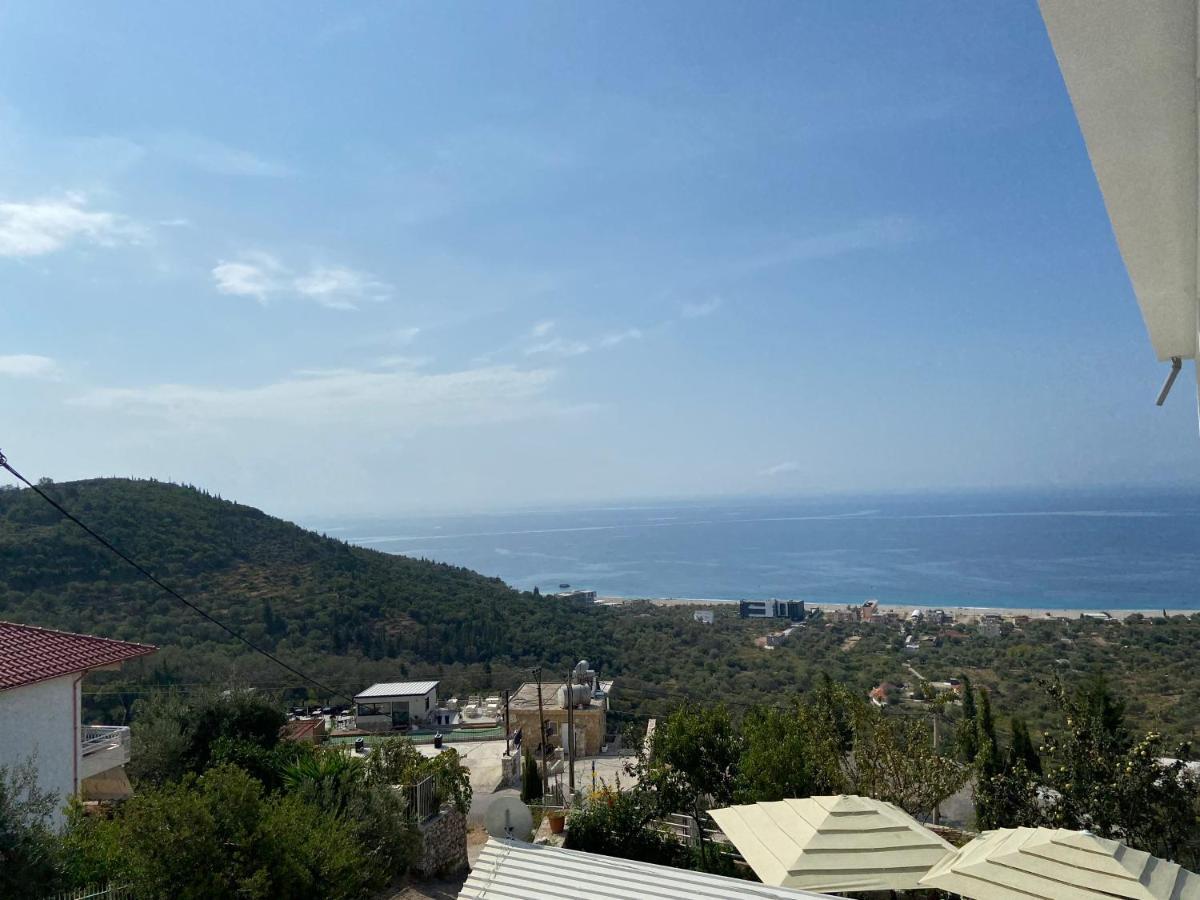 Persephone Hotel Himare Exterior photo