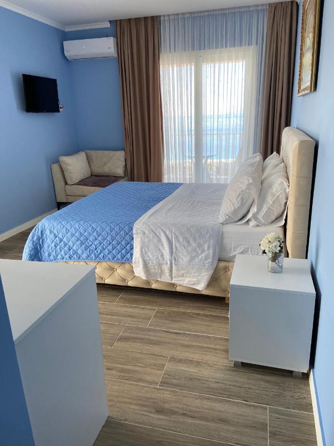 Persephone Hotel Himare Exterior photo