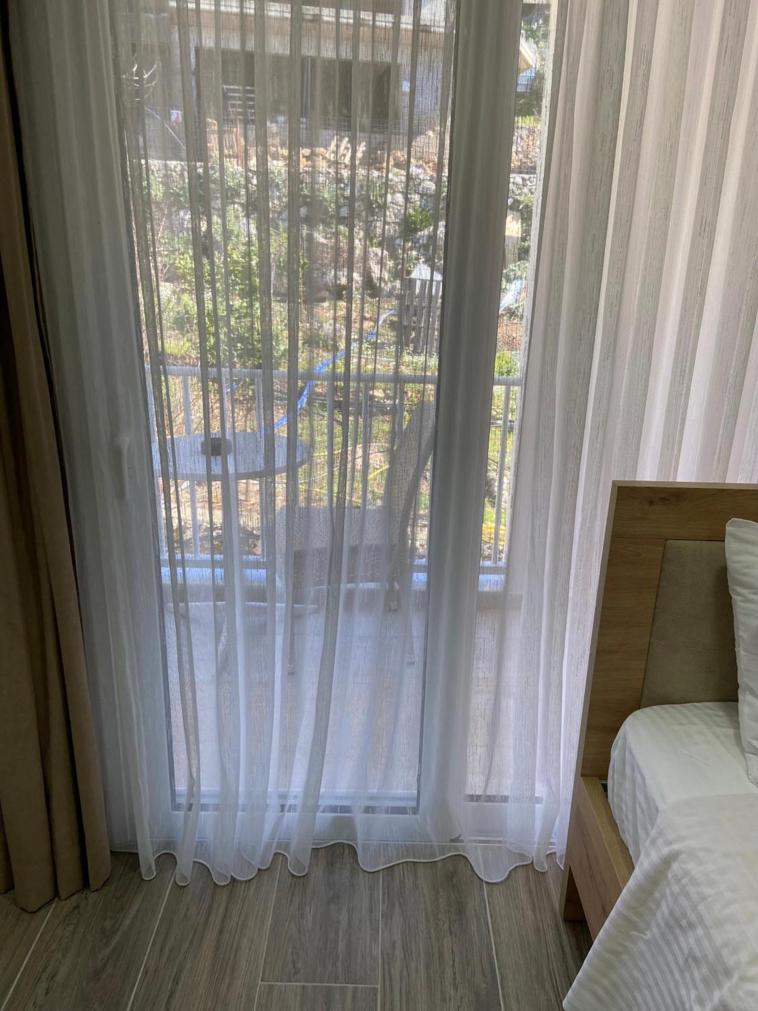 Persephone Hotel Himare Exterior photo